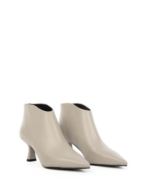 Stivaletto beige in pelle 2