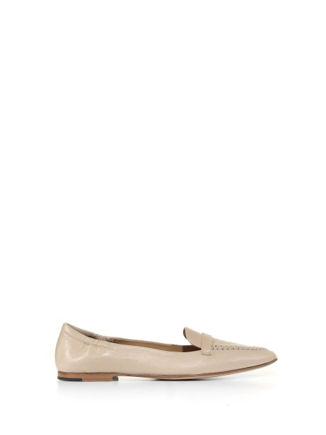 Ava loafer in nappa leather with fringes Ava loafer in nappa leather with fringes