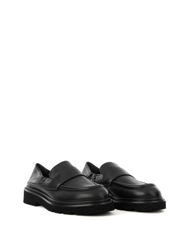 Black moccasin in nappa leather and rubber sole