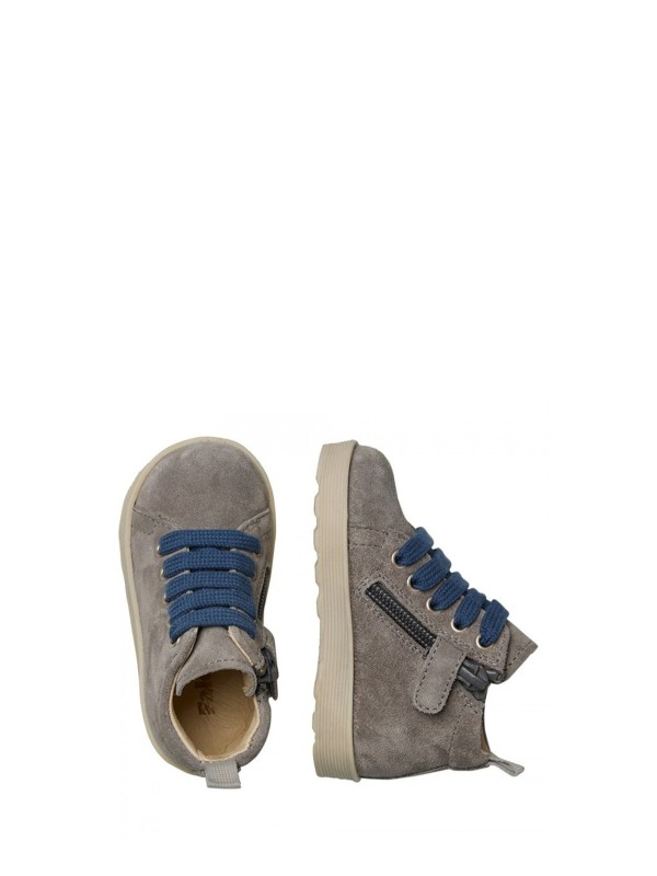 Ankle boot in gray suede