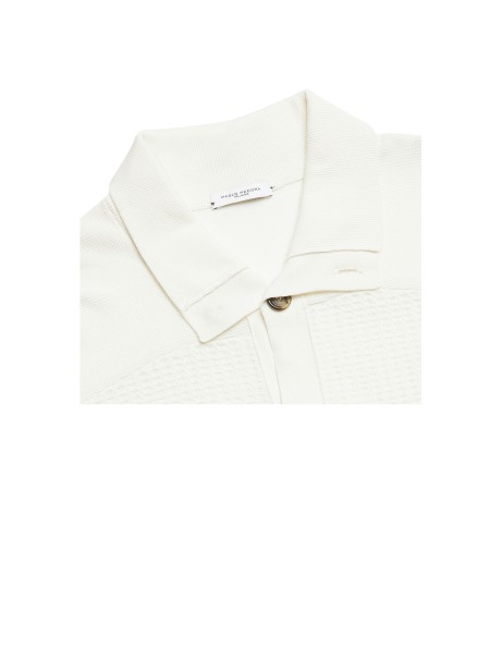 Cardigan with contrasting buttons