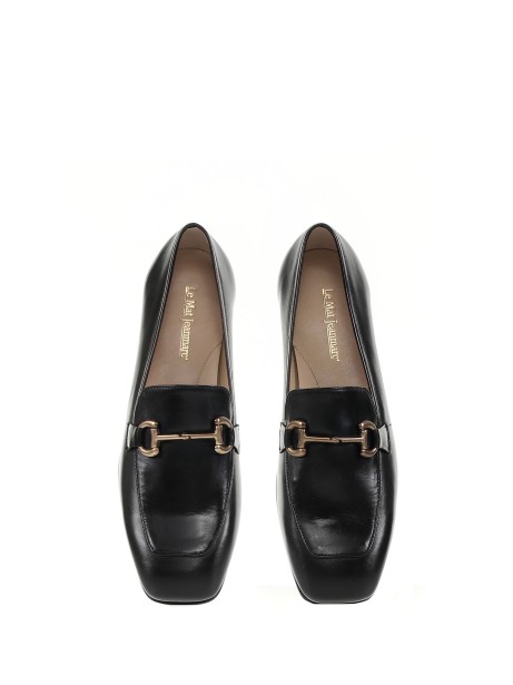 Leather loafer with horsebit detail