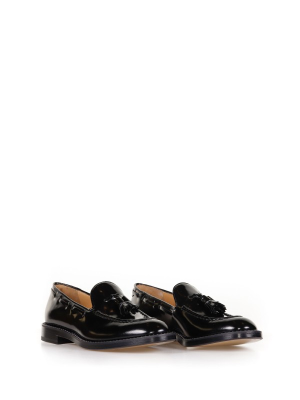 Loafer with tassels