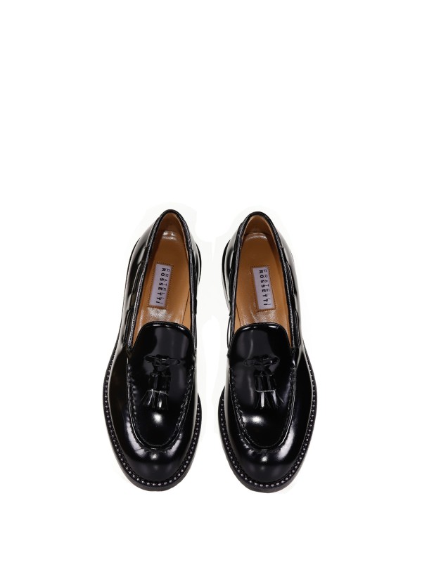 Loafer with tassels