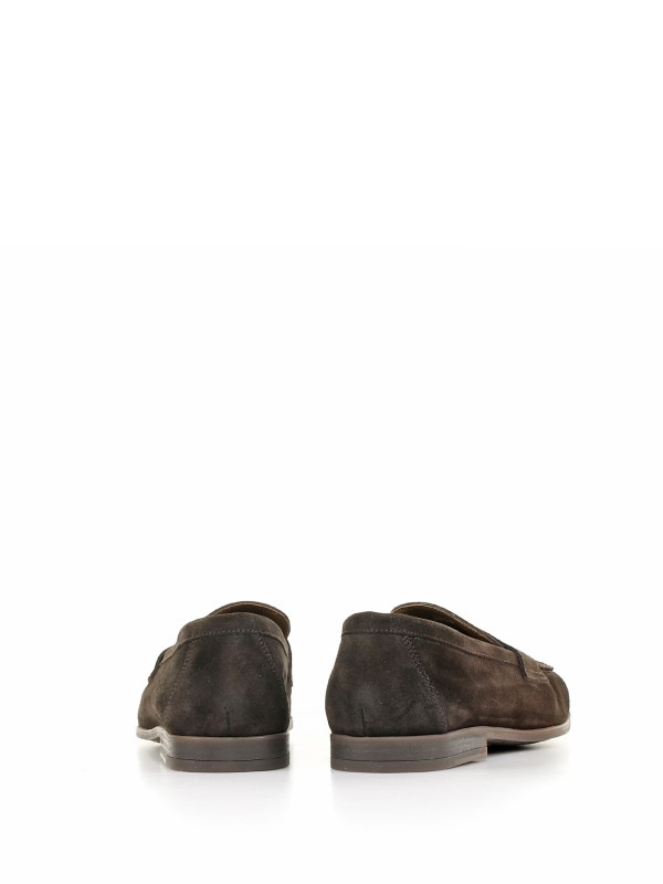 Suede loafer