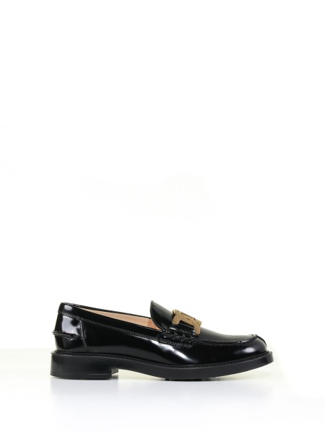 Leather loafer with detail