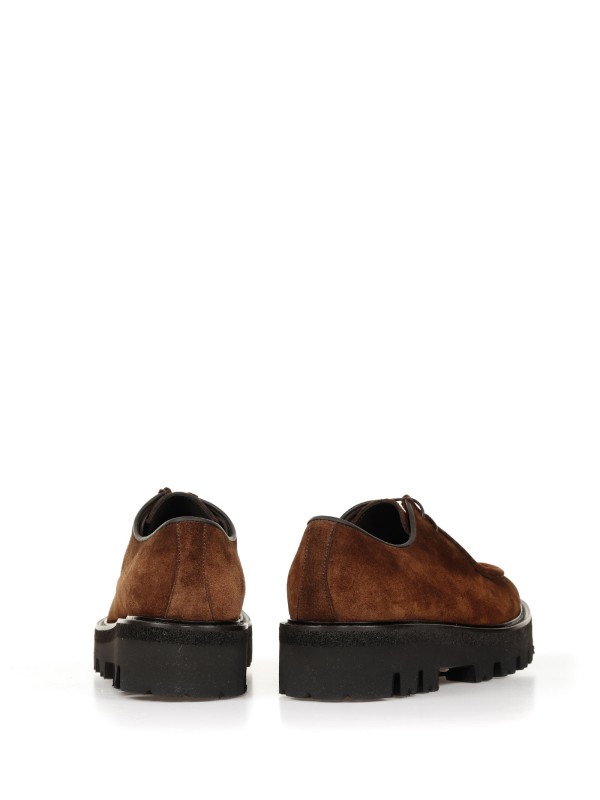 Mocassino in suede con maxi suola