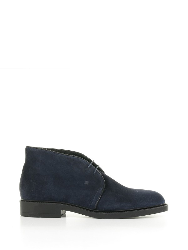 Ankle boot with laces Ankle boot with laces
