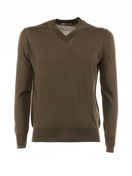 V-shaped wool sweater