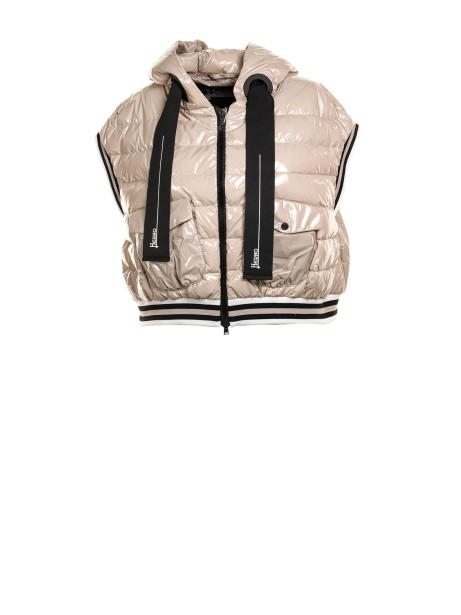 Short down vest with hood
