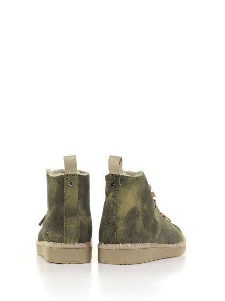 P01 suede ankle boot