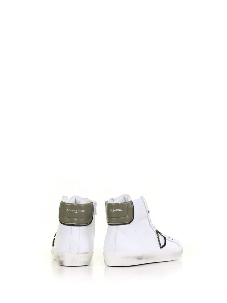 High leather sneaker