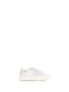 Sneaker in pelle con tallone glitterato