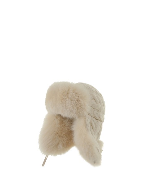 Aviator hat in pure cashmere with braids