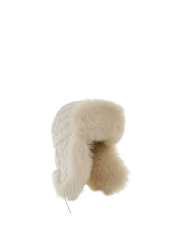 Aviator hat in pure cashmere with braids