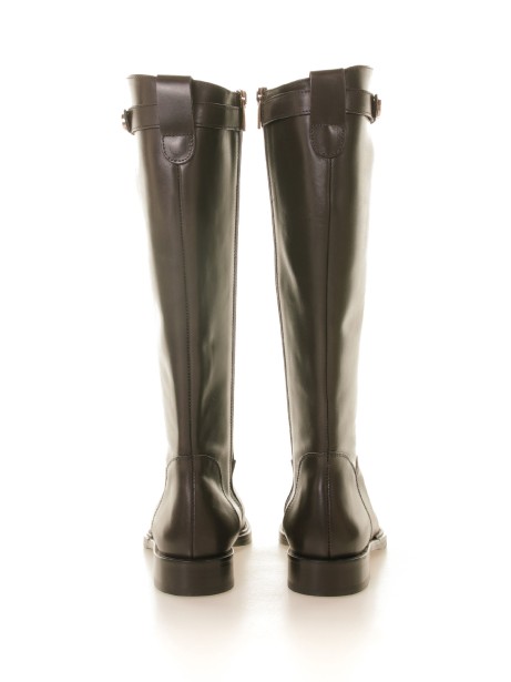 Stivale marrone in pelle con zip