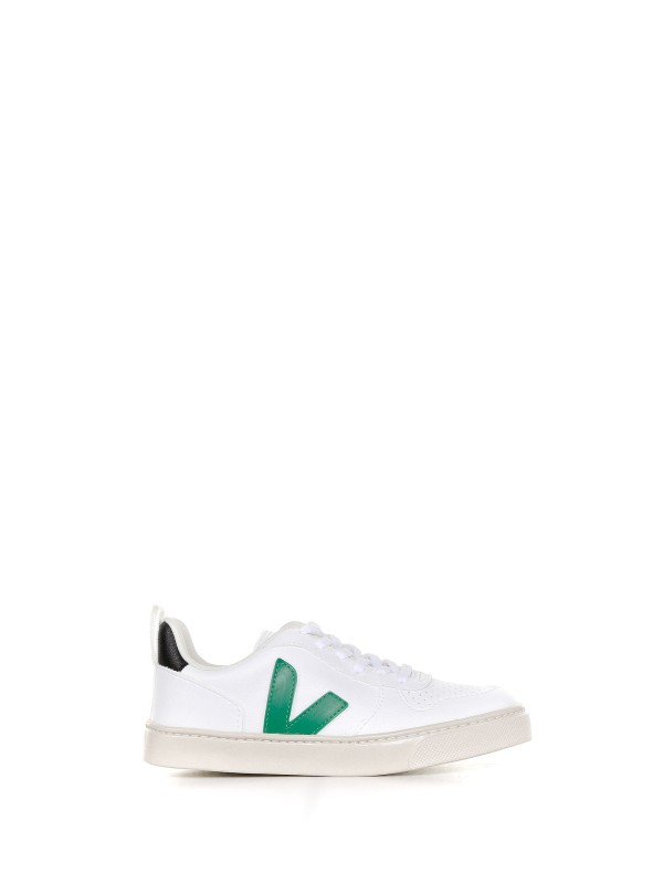 Sneaker with side logo