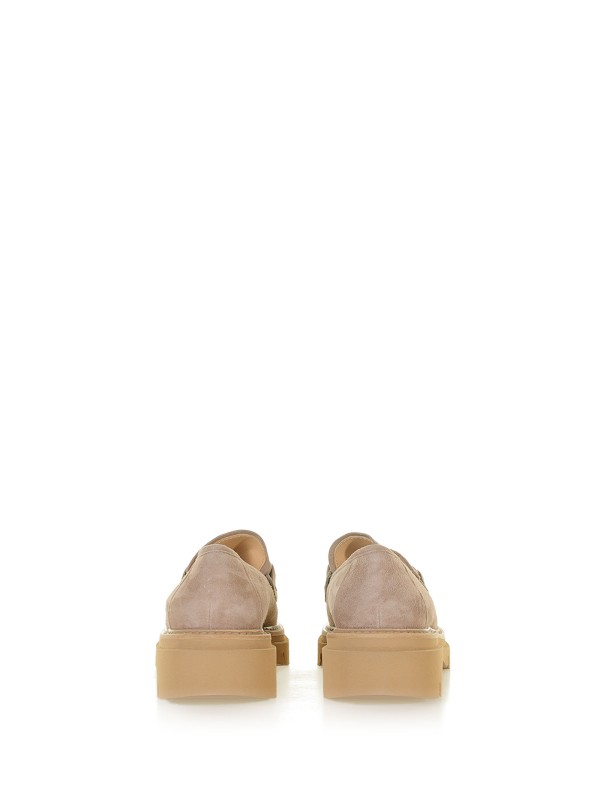Suede moccasin with rubber sole