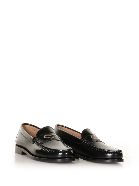 Loafer in black patent leather