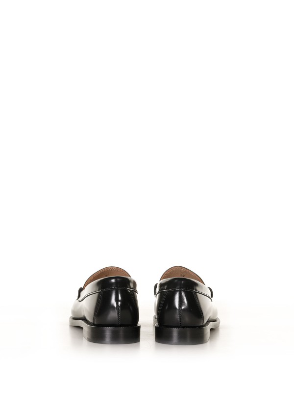 Loafer in black patent leather