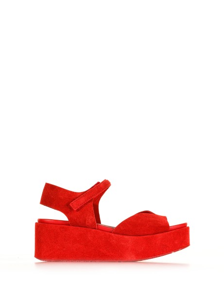 Wedge sandal in suede