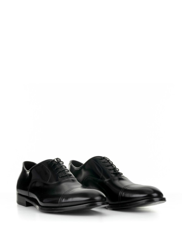 Black leather Oxford with toe cap