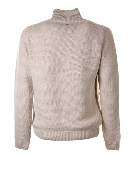 Maglia beige a collo alto con bottoni 2