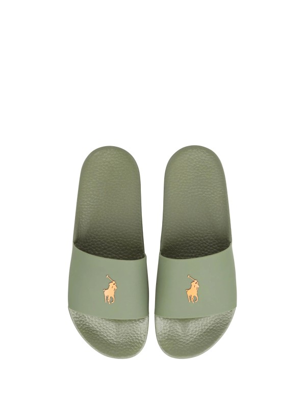 Slipper with contrasting logo
