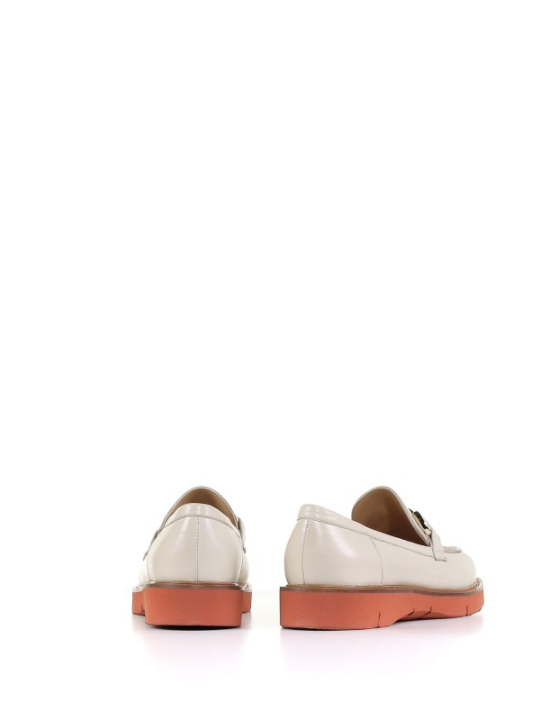 Ivory nappa leather loafer with horsebit detail