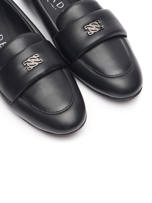Puff loafers in black nappa leather