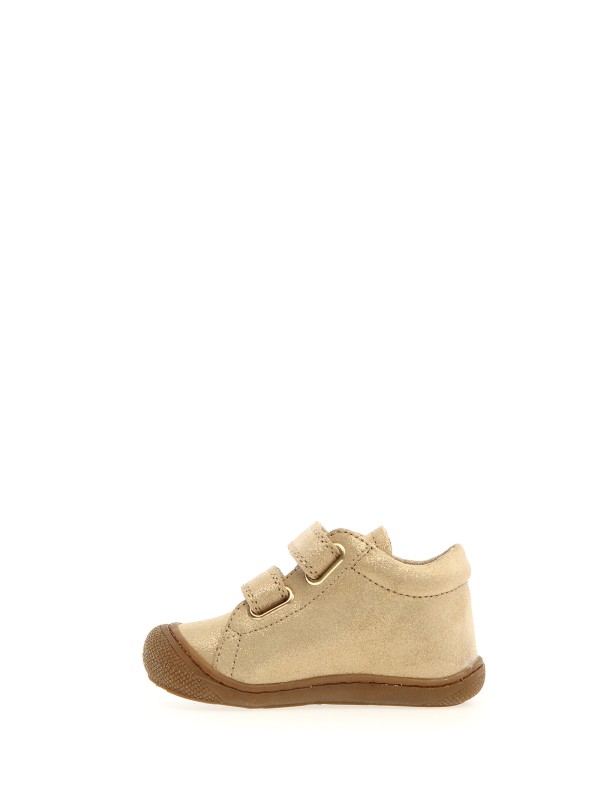 Gold first steps shoes in leather with strap