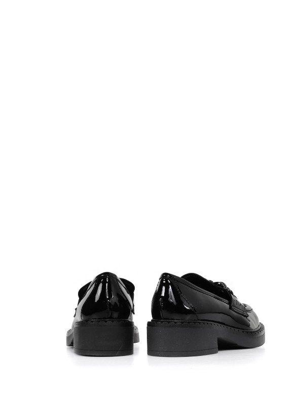 Kay loafer in patent leather