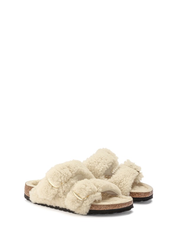 Arizona slipper in big buckle shearling
