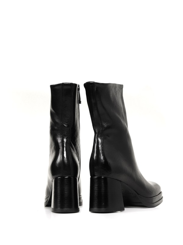 Stivaletto in pelle