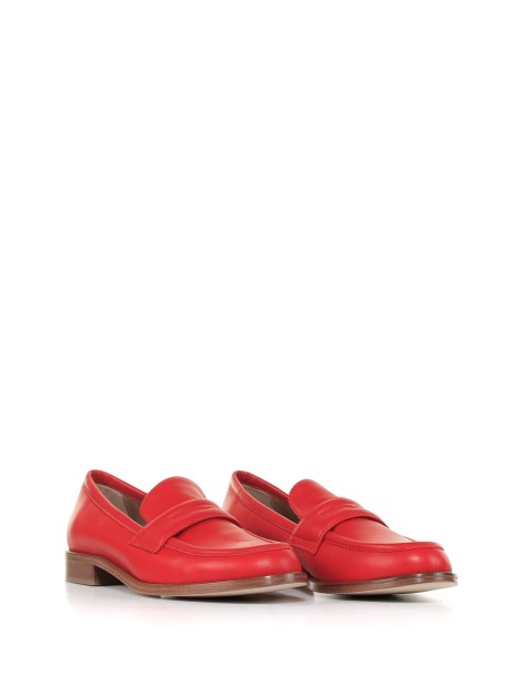 Loafer in red leather