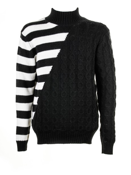 Turtleneck with striped detail Turtleneck with striped detail