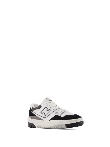 550 white and black junior sneaker