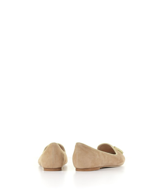 Ballerina in pelle scamosciata con nappine