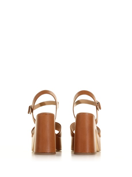 Nappa sandal with strap