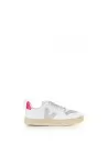 Sneaker con dettagli a contrasto