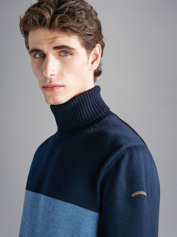 Men's wool turtleneck