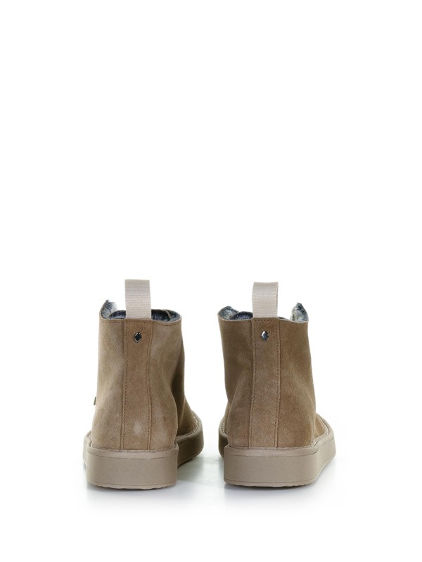 P01 ankle boot in suede lined in faux fur