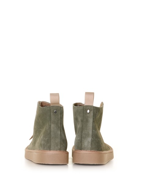 P01 ankle boot in green suede