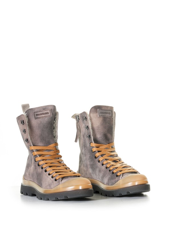 Anfibio P03 in Suede