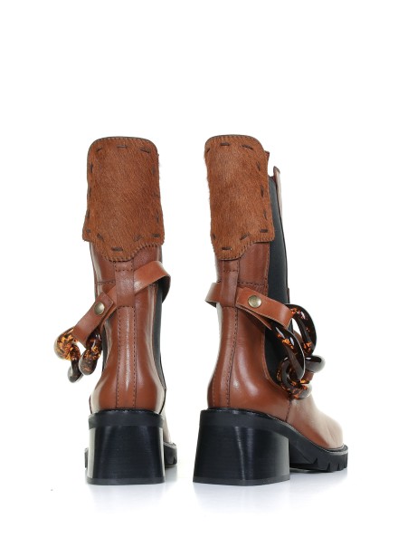 Boot with chain detail