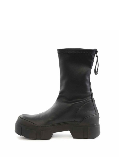 Stivaletto in pelle scamosciata