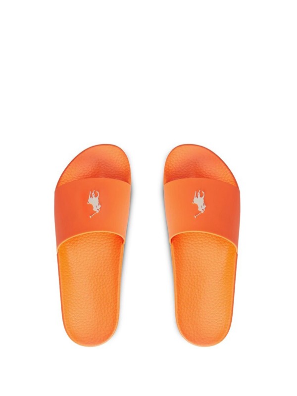 Rubber slipper with logo