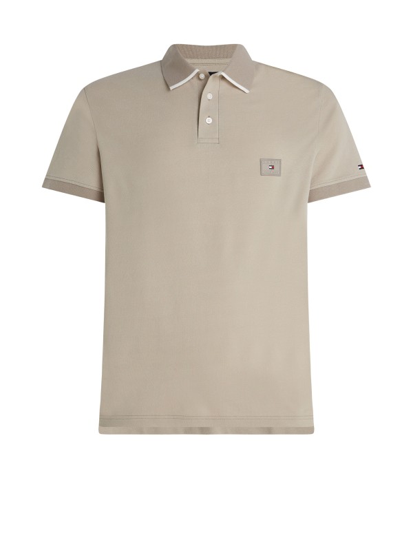 Polo beige con logo ricamato Polo beige con logo ricamato