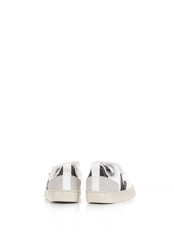 Kid sneakers with strap