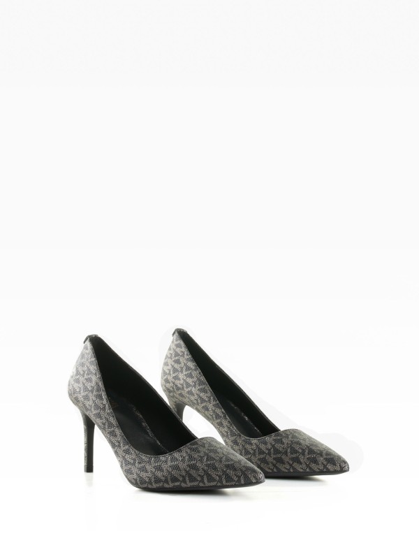 Décolleté with logo